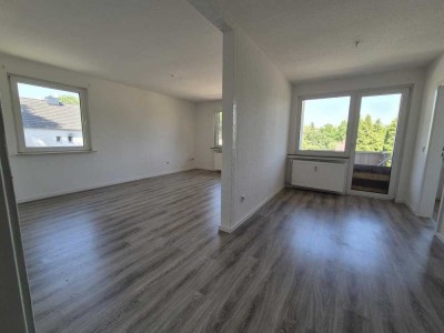 3 Zimmer mit Balkon!