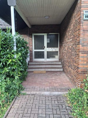 Stilvolle 2-Zimmer-Erdgeschosswohnung mit Balkon in Bornheim Waldorf