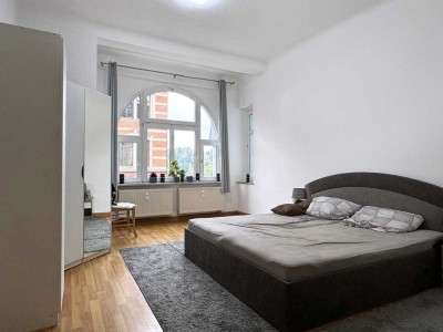 Großzügige 4-Raum Wohnung mit Balkon/Loggia, EBK und 2 Bädern