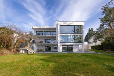 Exzeptionelles, neuwertiges Architektenhaus in sensationeller Weitblicklage von Bad Soden