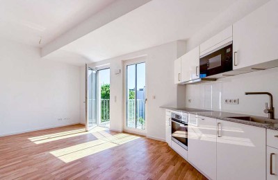 Helle, ruhige Wohnung zur Hofseite - sonniger Balkon mitten in der Hauptstadt