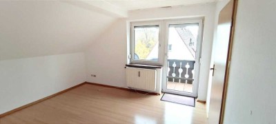 Gemütliche Dachgeschosswohnung mit Balkon