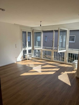 Seniorengerechte 2-Zimmer-Wohnung mit Loggia