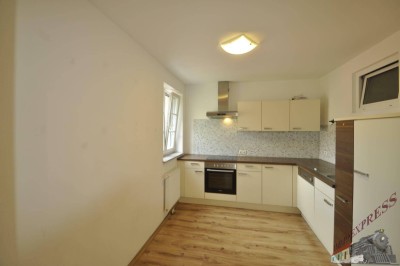 Gepflegte schöne 3 Zimmer-Wohnung in Pressbaum mit Pergola