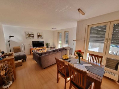 Helle 2-Zimmer-Wohnung mit Balkon und Tiefgarage
