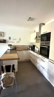 2 Zi Wohnung, 84 m2,  1. OG