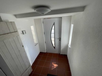 Gute Kapitalanlage.. saniertes 3 Familienhaus mit  3 Stellplätze