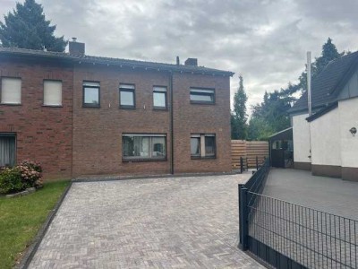 Dieses schöne, barrierefreie Doppelhaus bietet alles, was Sie für komfortables Wohnen suchen