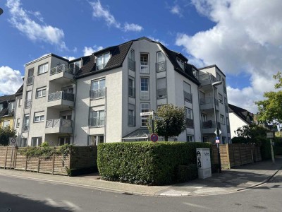 Nahe Decksteiner Weiher: helle 3-Zi. Wohnung mit Balkon, EBK + TG-Platz