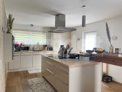 Wenn Luxus zum Standard wird!
Einfamilienhaus mit Garten in Mainaschaff!