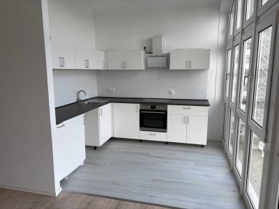 Renovierte Dachgeschosswohnung über den Dächern Maintals