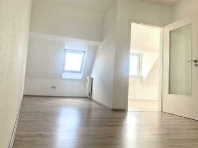 2 Zi.-Whg, an langfristige seriöse Mieter Dachgeschoss mit Blick auf den Elm