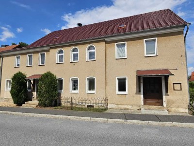 Großzügiges Wohnhaus mit Idyllischem Garten in Hilbersdorf