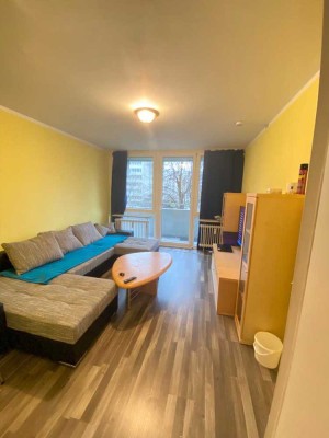 3-Zimmer-Wohnung mit Balkon und EBK in Puchheim