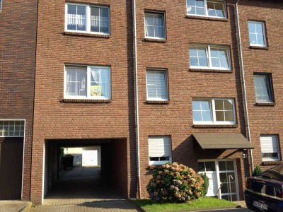 Preiswerte, gepflegte 3,5-Zimmer-Wohnung mit Balkon in Duisburg