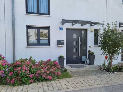 Modernes 5-Zimmer-Haus mit Dachterrasse im Seewinkel Poing