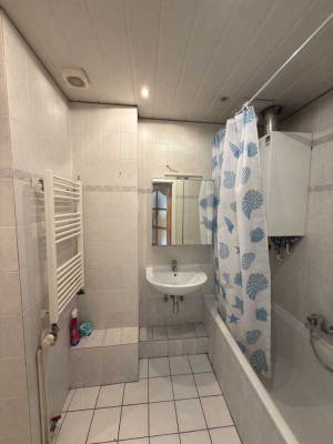 2 - Zimmerwohnung mit Balkon in Duisburg Duissern - TOP Lage & gepflegt