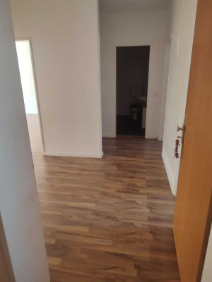 Geräumige Wohnung sucht nette Mieter