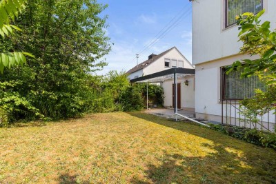 Charmante Doppelhaushälfte mit Garten, zwei Terrassen und Garage