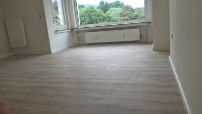 Großzügige, helle 3 Zimmer Wohnung mit Terrasse in P.W. - Neesen