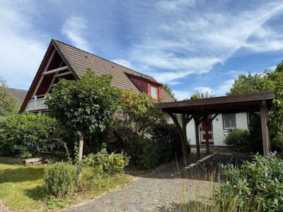 Einfamilienhaus mit großem Grundstück, Kaminofen und Sauna