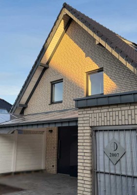 Exklusiv sanierte Doppelhaushälfte - 170 m² Wohnqualität wie im Eigenheim