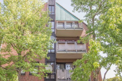 Großzügige Etagenwohnung mit Balkon 
in zentraler Lage von Kleinenbroich