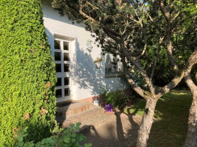 Freistehendes Haus mit viel Potential - bei dem die Adresse der Spiegel des Grundstücks ist