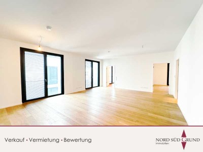 Exklusive Mietwohnung im Luxussegment. 130,8 m². 3 Zimmer. Offene Design-Küche. Lift. Balkon.