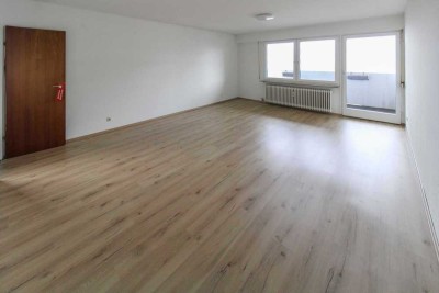 Zögern Sie nicht: Gepflegte 1-Zi.-ETW mit Aufzug und Stellplatz in Top-Lage
