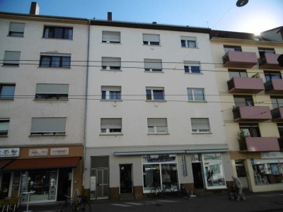 Schöne, geräumige 2 ZW mit Balkon in Mannheim-Lindenhof