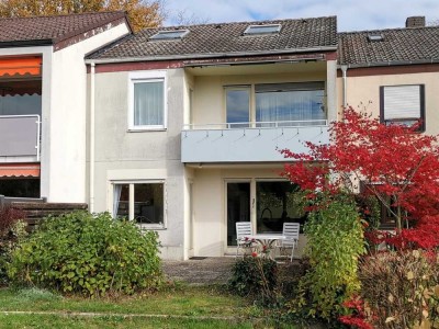 Familientraum in gesuchter Lage von Schwalbach: Reihenmittelhaus mit tollem Garten und XXL-Garage