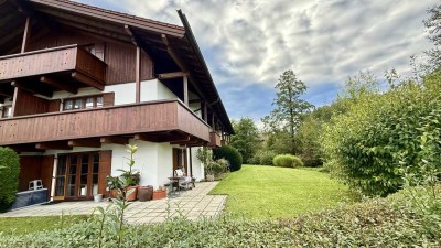 Attraktive, teilmöblierte 2-Zimmer-Wohnung in herrlicher Lage von Chieming