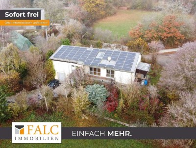 Charmantes Zweifamilienhaus auf großem Aussiedlerhof-Grundstück