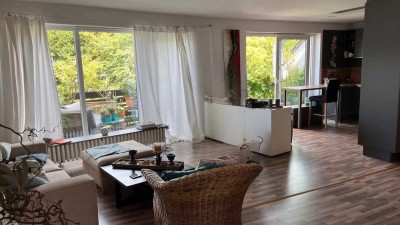 Schicke Wohnung mit Blick auf den Michaelsberg / ICE NÄHE