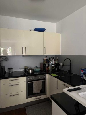 Neuwertige 2-Zimmer-Souterrain-Wohnung in Würzburg-Mönchberg