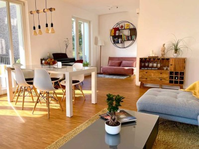 Fully furnished - Waterfront views - 20mins to BER - 109sqm - 2 bedrooms 2 baths - Highspeed WiFi