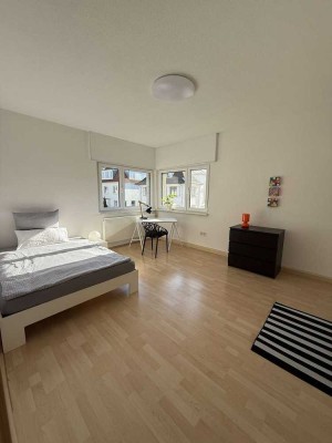 Charmantes WG-Zimmer in 3er WG