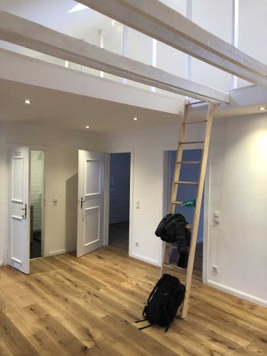 Pempelfort Moderne 3-Zimmer-DG Wohnung mit Balkon – renoviert 2021 - Vermietet