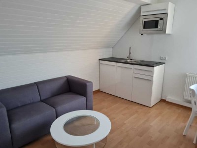 Neu möblierte helle 2-Zimmer-Wohnung in ruhiger und zentraler Lage (Lindau, Aeschach)