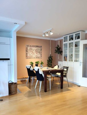 Zur befristeten Zwischenmiete - Vollmöblierte 3-Raum-Wohnung mit Balkon in Sendling-Westpark