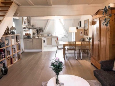 Kuschelige und besondere Maisonette-Wohnung mit zwei Zimmern und EBK in Remseck am Neckar - Hochdorf