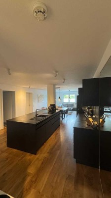 Stilvolle, neuwertige 3-Raum-Wohnung mit geh. Innenausstattung mit Balkon und EBK in Bad Mergentheim