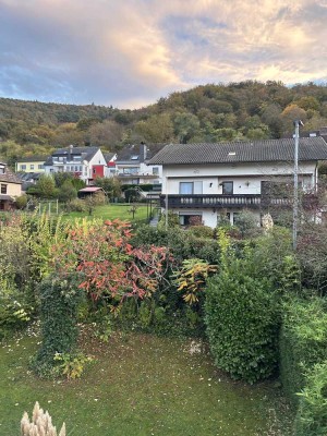 Erstbezug nach Sanierung: ansprechende 3-Zimmer-Wohnung mit Blick ins grüne