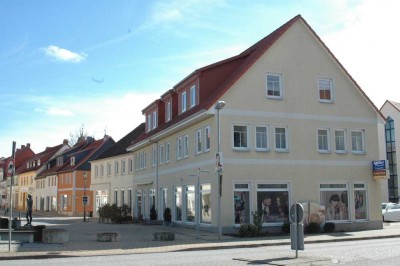 Sonnige  2-Raum-Wohnung mit moderner Einbauküche Zentrum Oscherslebe