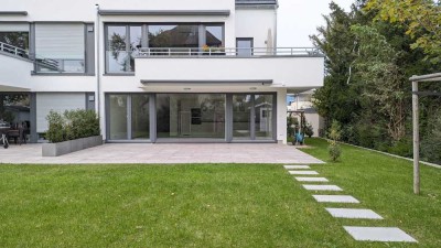 Exklusive 3-Zimmer-Ergeschosswohnung mit Einbauküche und Terrasse in Kirchheim unter Teck