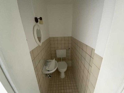 Familienwohnung mit Wanne und Balkon