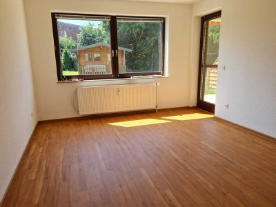 Zur längerfristigen Vermietung geräumige 4-Zimmer-Wohnung mit Terrasse in Nienburg/Weser