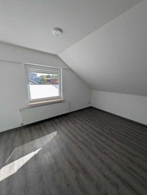 Moderne 2-Zimmer-Wohnung mit Einbauküche zu sofort!