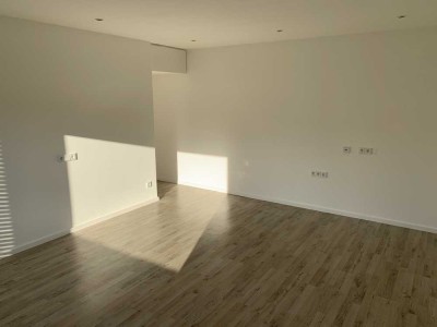 3-Zimmer EG-Wohnung mit großer Terrasse in Eppstein